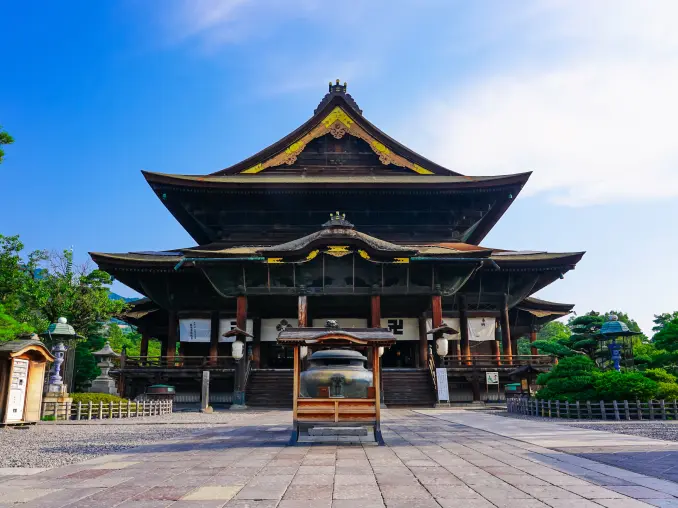 Zenkoji Temple, a place you'll want to visit on your journey, boasts a history spanning 1400 years.
